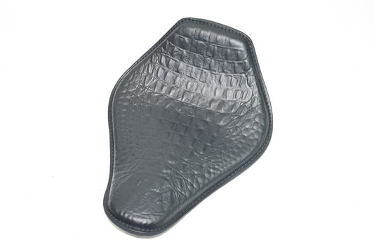 Black Snub Nose Embossed Alligator 10x13 Spring Solo Seat